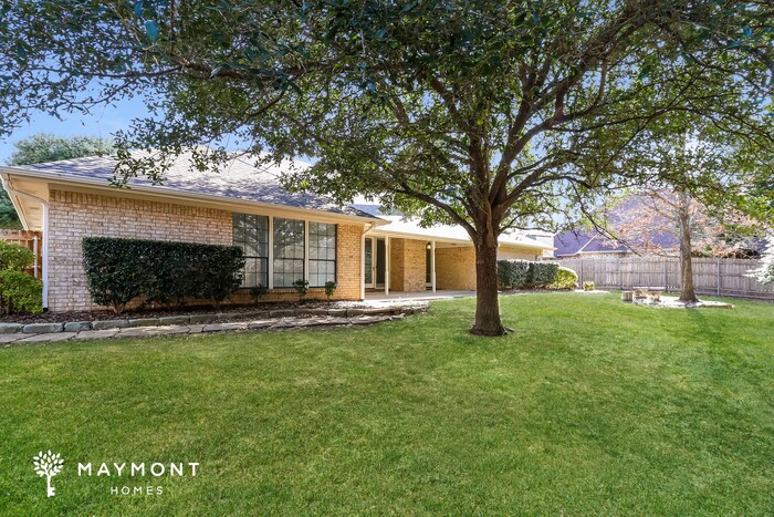 Building Photo - 1051 Nottingham Dr