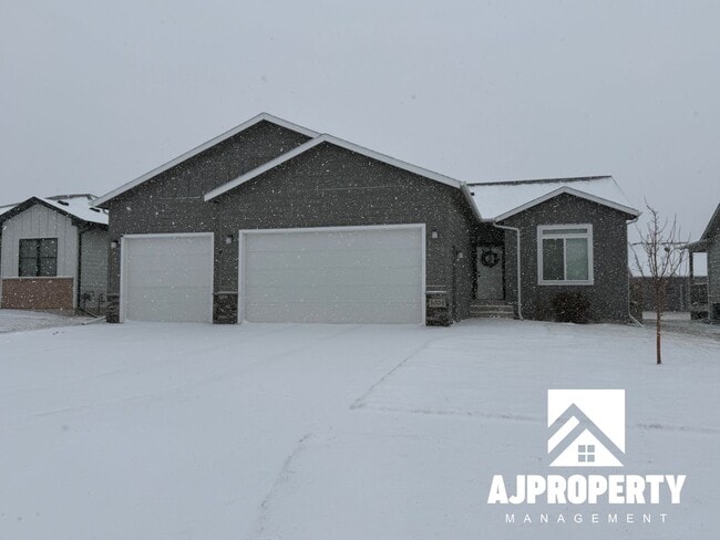 Foto del edificio - 5304 S Spirea Ave