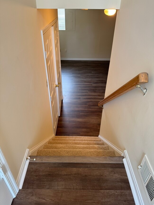 Foto del edificio - 15538 Port Washington Ct