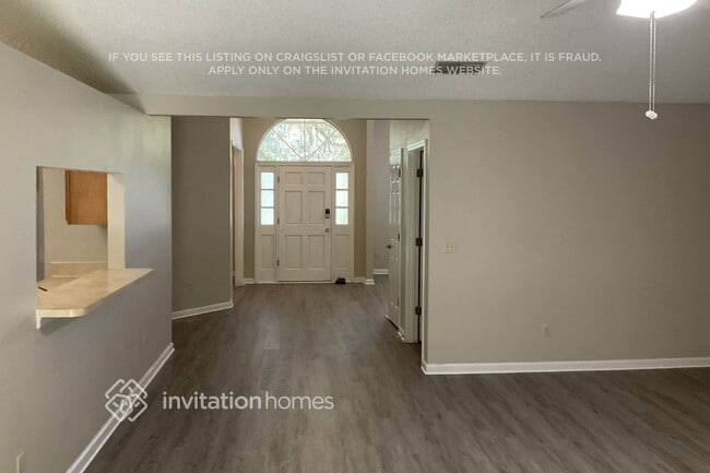 Building Photo - 11868 Gran Meadows Way