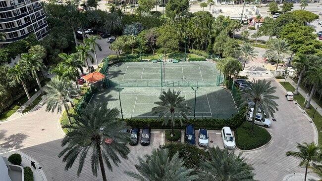 Foto del edificio - 3200 N Ocean Blvd