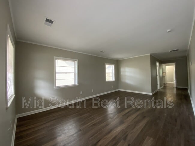 Building Photo - 2568 Quail Ave