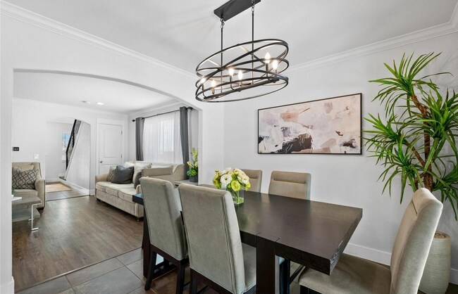 Foto del edificio - 2182 W Warren Ave