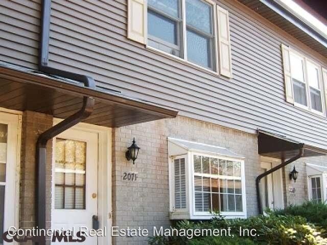 Foto principal - 2 br, 1 bath Apartment - 2071 Mary Ellen Lane