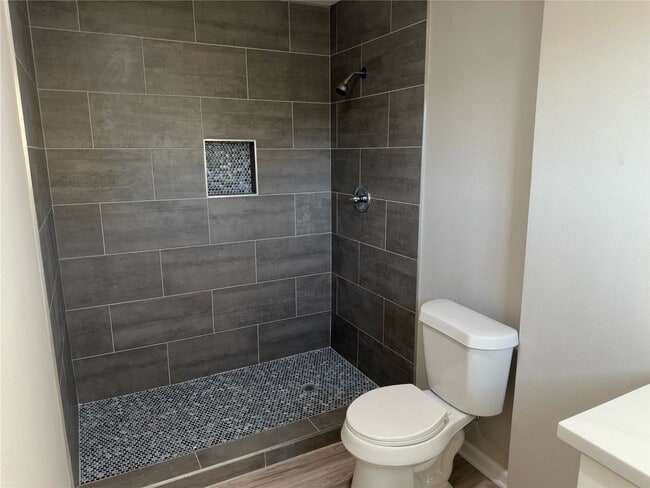 Foto del edificio - 9935 Algiers Rd