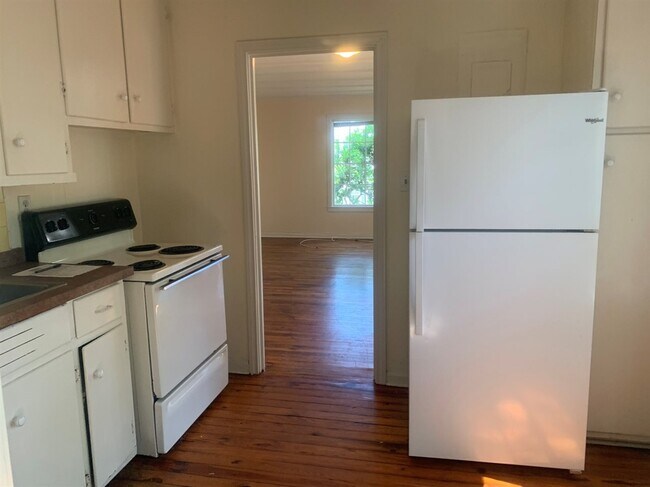 Foto del edificio - 1607 Jackson Bluff Rd