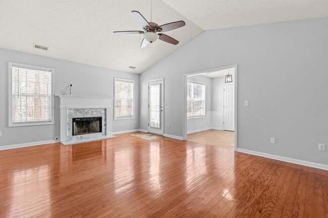 Building Photo - 1707 Mountain Fort Way