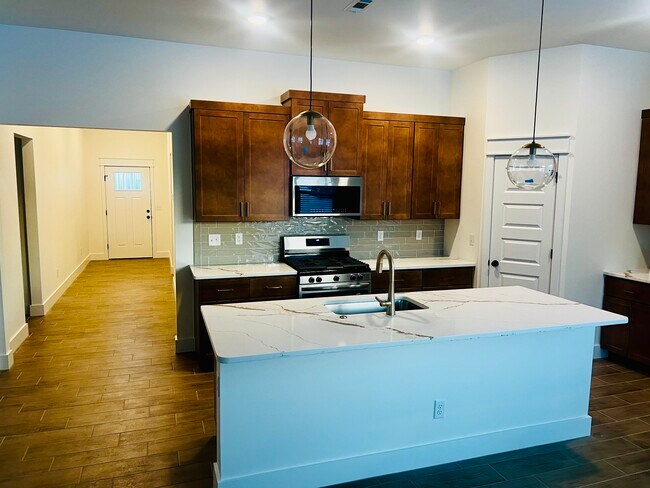 Foto del edificio - 251 Kristen Ln