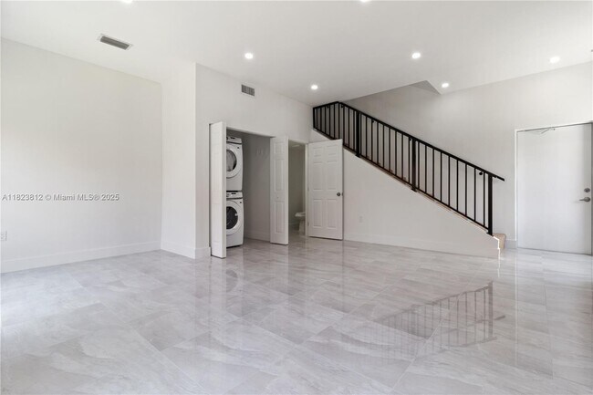 Foto del edificio - 135 SW 114th Ave