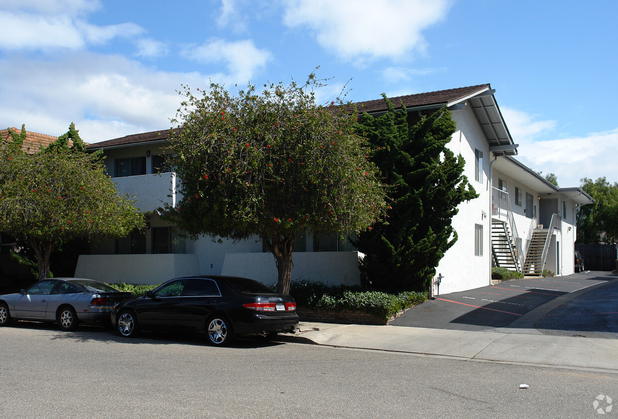 Primary Photo - Casa Ellwood