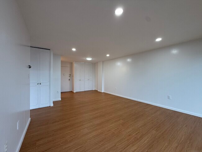 Foto del edificio - 30 Woodland St
