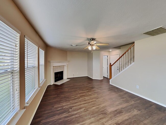 Foto del edificio - 5124 Alderney Ct