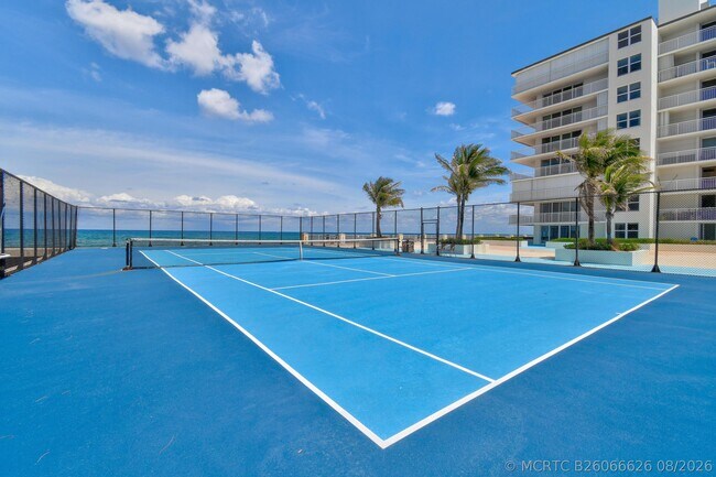 Foto del edificio - 3546 S Ocean Blvd