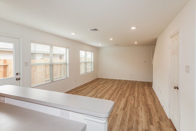 Foto del edificio - 11106 N Lake Mist Ln