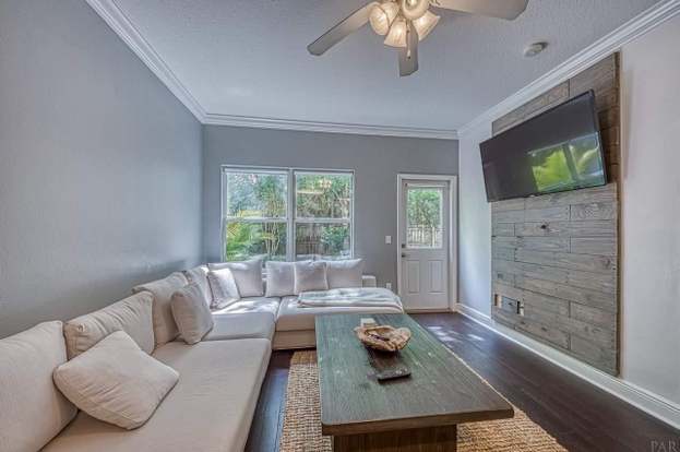 Foto del edificio - 2208 Hadleigh Hills Ct