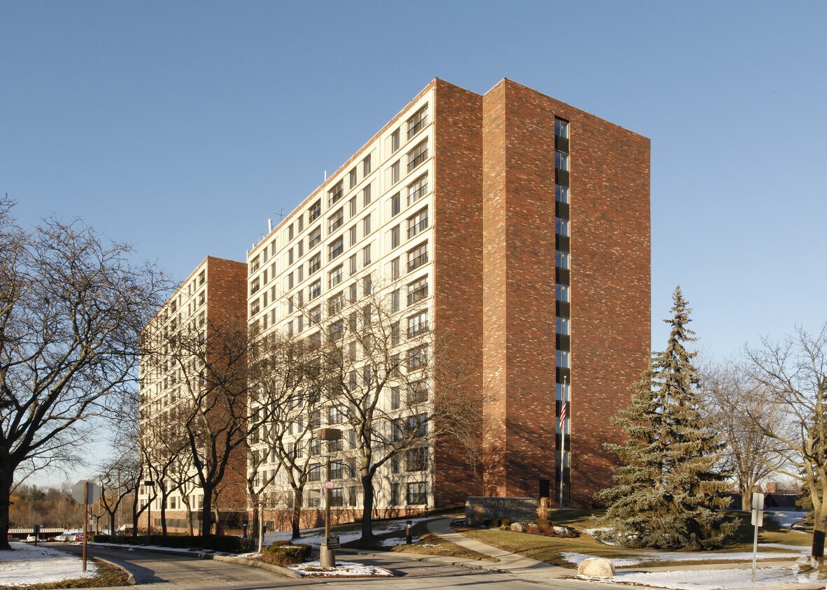 Morley Manor CoOp Apartments in Dearborn, MI
