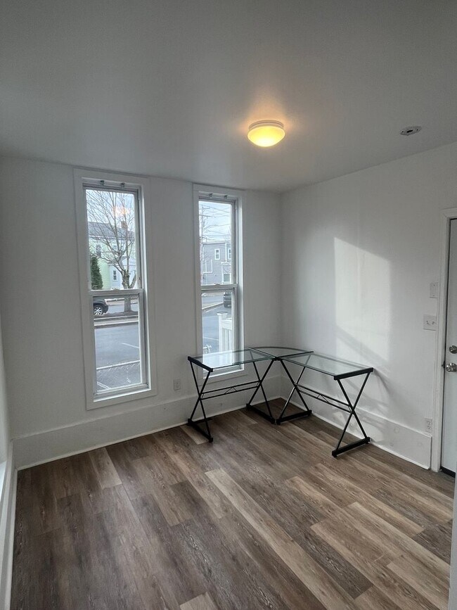 Foto del edificio - 355 Washington St