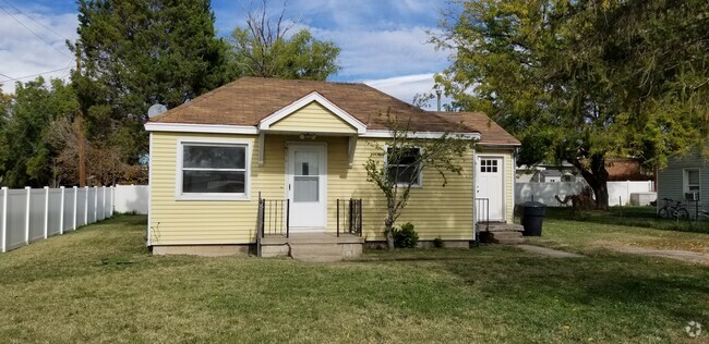 Building Photo - 328 W 1950 N
