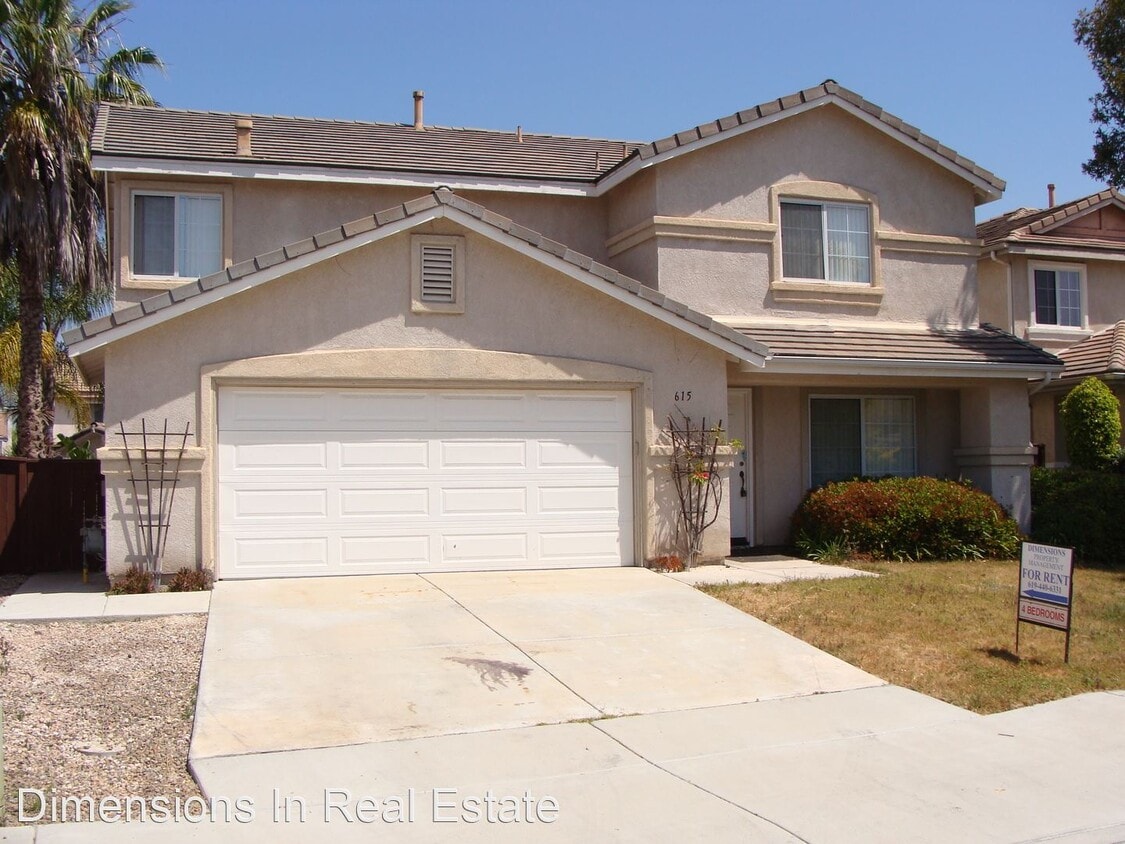 Primary Photo - 4 br, 2.5 bath House - 615 Alber Street