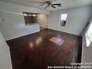 Building Photo - 1215 Colzona Rd