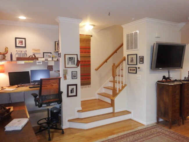 Building Photo - 312 Patriot Way