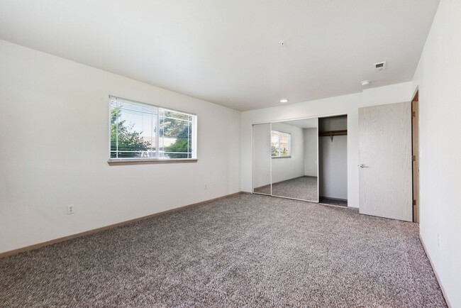 Interior Photo - Maple Ridge Apartments