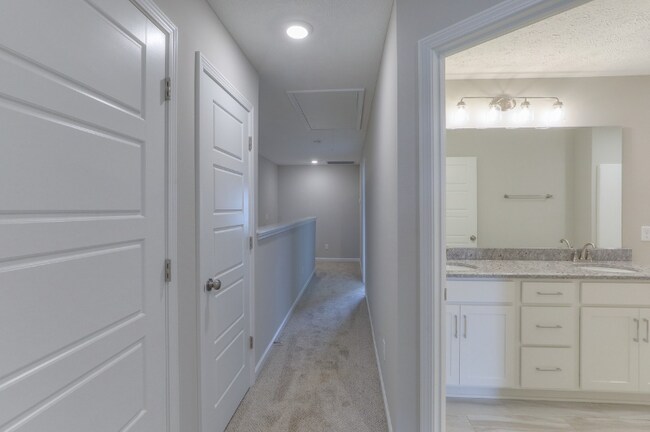 Foto del edificio - 4345 Spyglass Dr