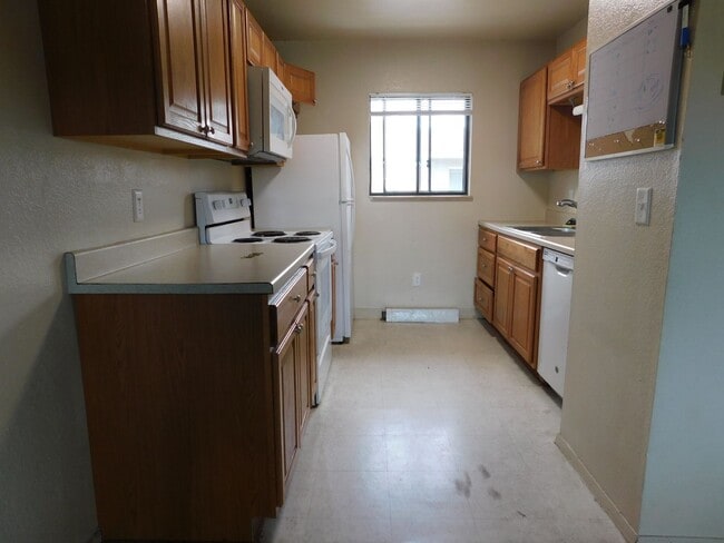 Building Photo - 1302 Glenwood Ave
