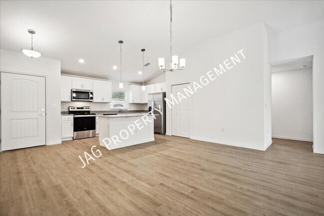 Foto del edificio - 845 Fulda Ave NW