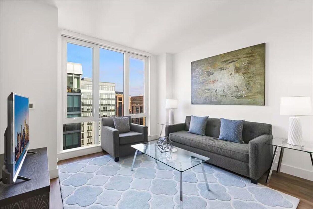 Primary Photo - 57 Bank St