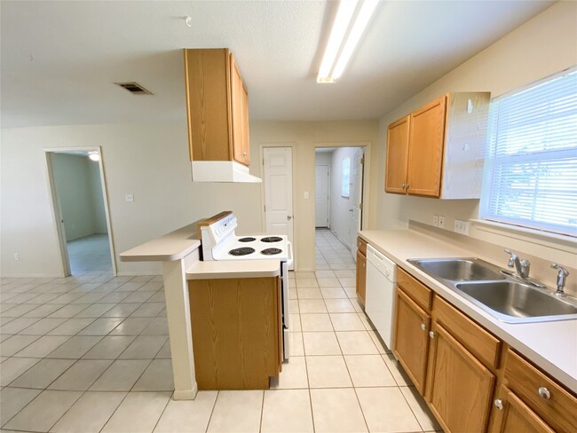 Building Photo - 8701 US-77