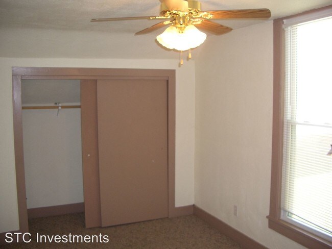 Building Photo - 4 br, 2 bath House - 1206 E. Jackson