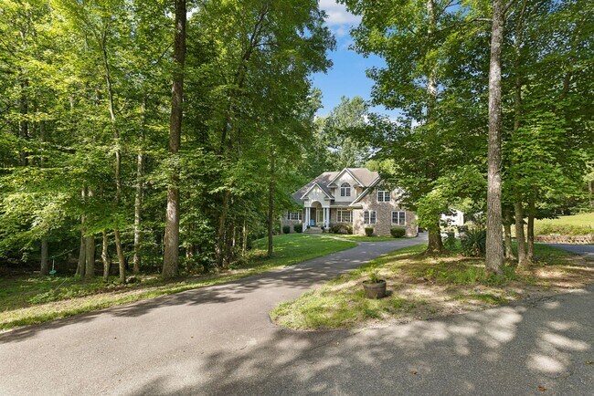 Foto del edificio - OPEN HOUSE SUNDAY - STUNNING RENOVATED HOM...