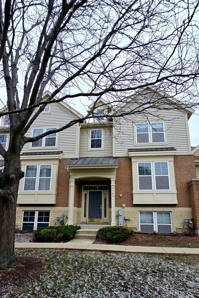 Building Photo - 5542 Cambridge Way