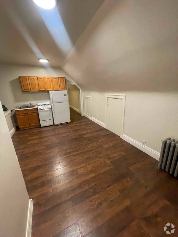 Wakefield Apartments for Rent with Hardwood Floors Bronx, NY 2