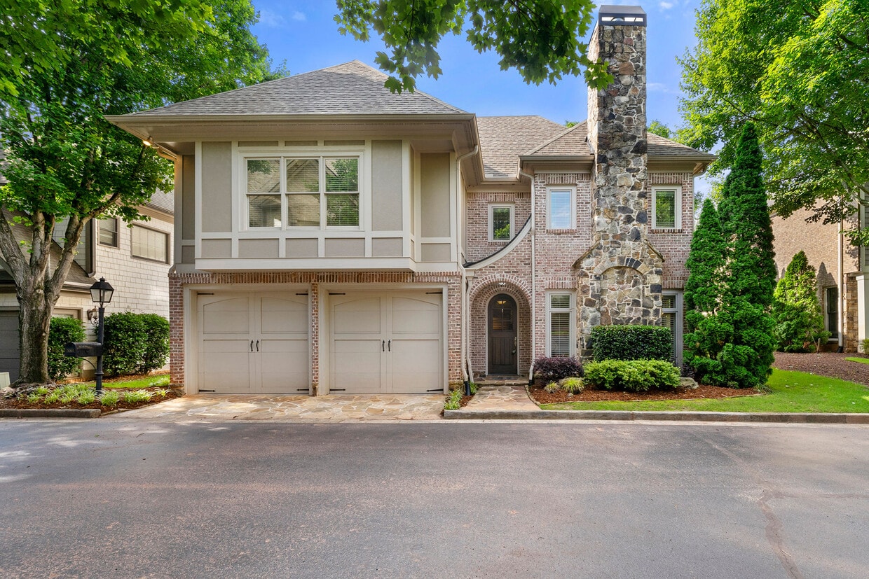 Photo - 2041 Mendenhall Cir (Atlanta, GA)