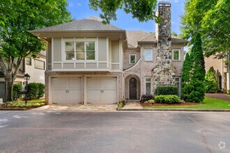 Building Photo - 2041 Mendenhall Cir