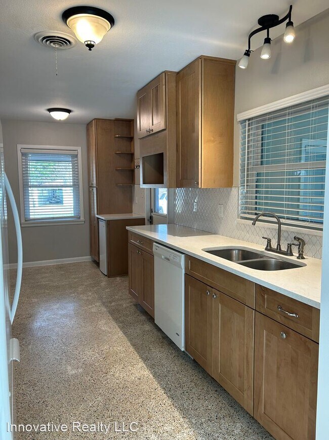 Foto del edificio - 3 br, 2 bath House - 60 E. Laurel Oak Drive