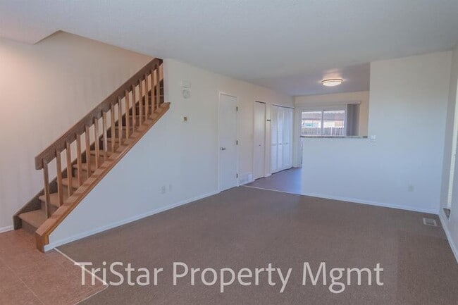 Building Photo - 3266 Vail Pass Dr