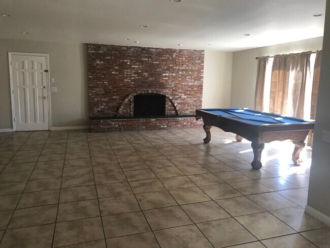 Building Photo - 10661 Coraline Pl