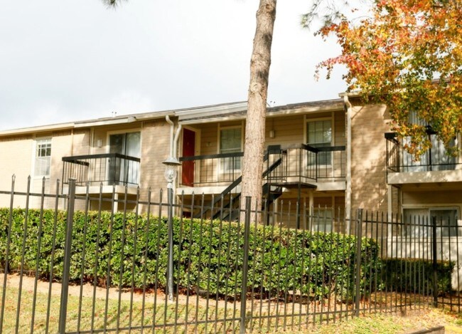 Foto del edificio - 8286 Cambridge St