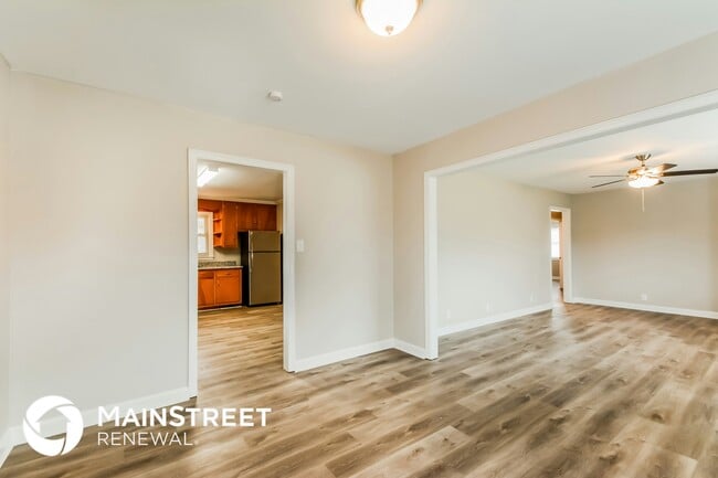 Building Photo - 207 Breedlove Ave