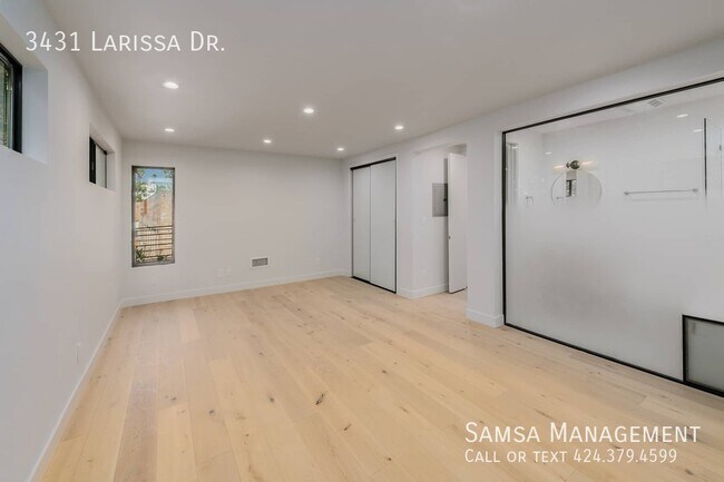 Foto del edificio - 3431 Larissa Dr