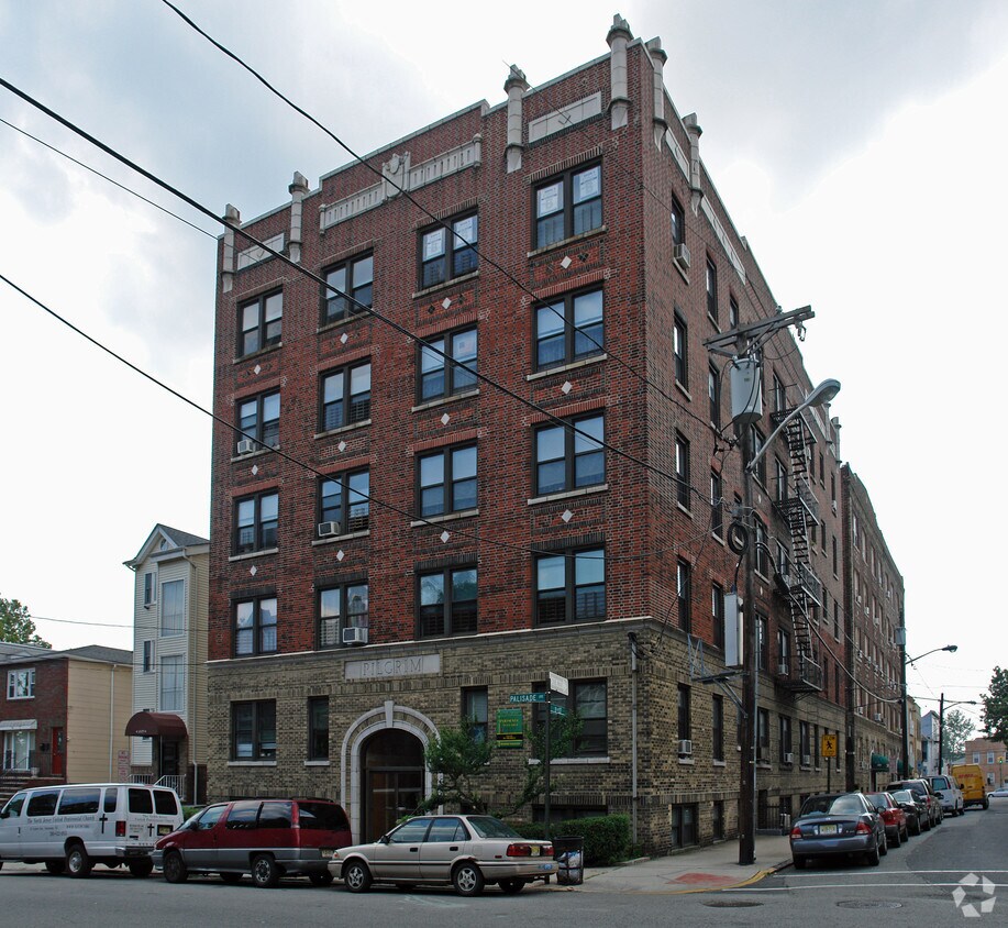 Foto del edificio - 1013 Palisade Ave