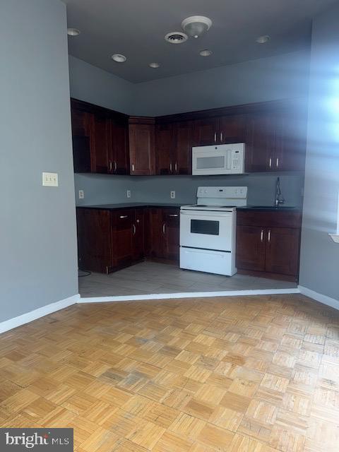 Foto del edificio - 4254 Parkside Ave