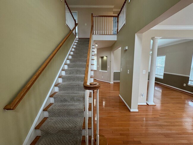Foto del edificio - Stunning  4 Bed 3 Bath Home With Spacious ...