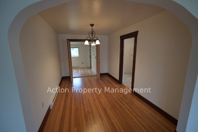 Building Photo - 2 bed, office, 2 bath, 1 car garage, in Sequim