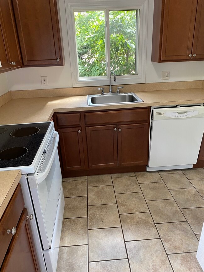 Foto del edificio - 1238 Wayburn St
