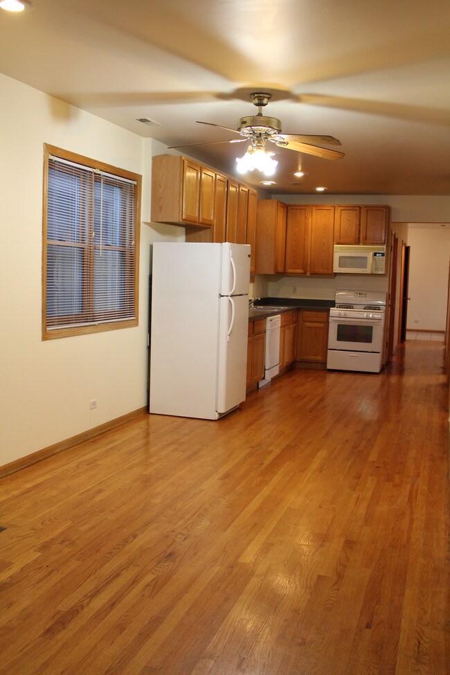 Foto del edificio - 2451 W Taylor St