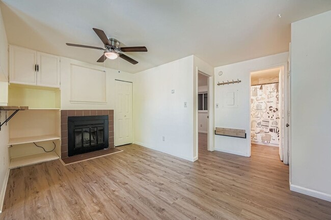Foto del edificio - Stylish 1-Bedroom Condo in Prime Location!...